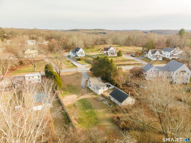 92 Hunters Avenue, Norwich, CT 06380