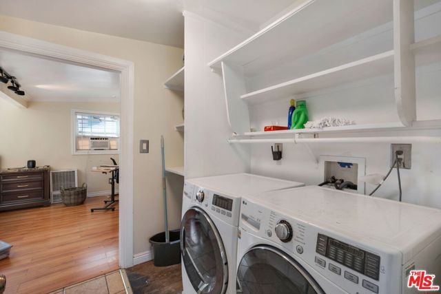 4312 Walton Avenue, Los Angeles, CA 90037