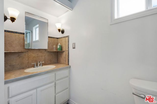 4312 Walton Avenue, Los Angeles, CA 90037