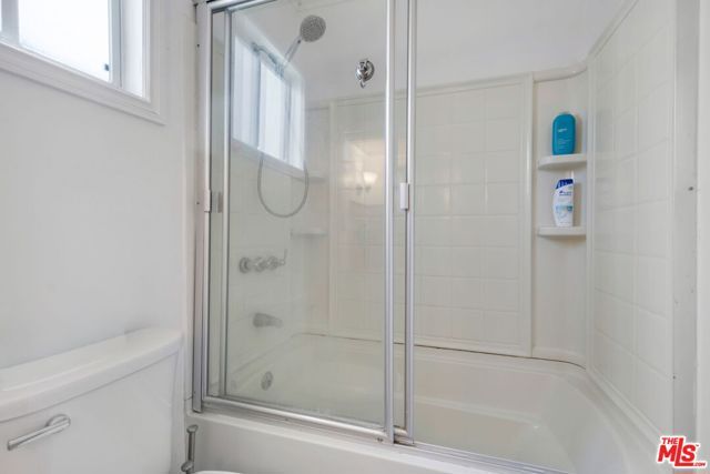 4312 Walton Avenue, Los Angeles, CA 90037