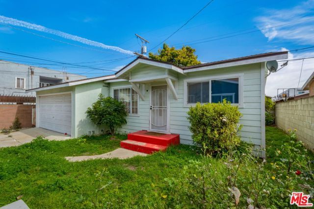 4312 Walton Avenue, Los Angeles, CA 90037