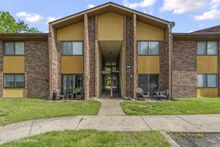 7070 Wildwood Cir 153, Louisville, KY 40291