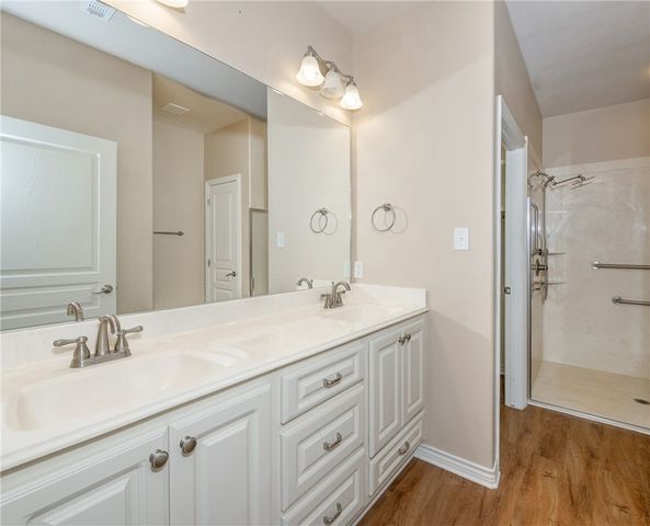 2109 Ella Lane, Bryan, TX 77802