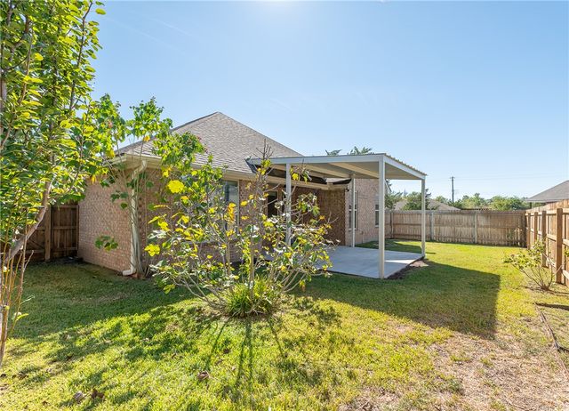2109 Ella Lane, Bryan, TX 77802