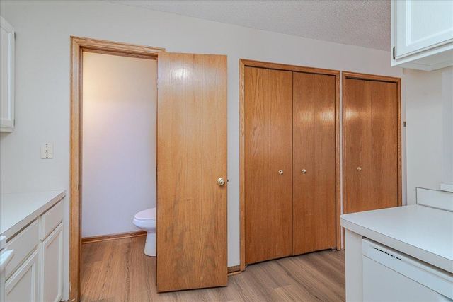 1937 Southcross Drive W 1106, Burnsville, MN 55306