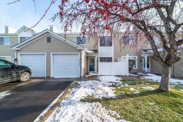 1937 Southcross Drive W 1106, Burnsville, MN 55306