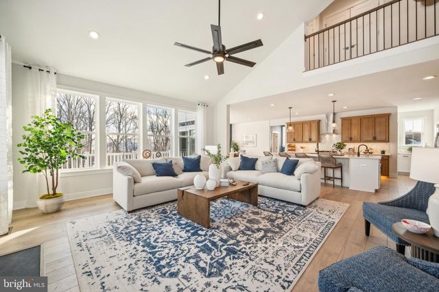 6106 CLARKS LN, Baltimore, MD 21209