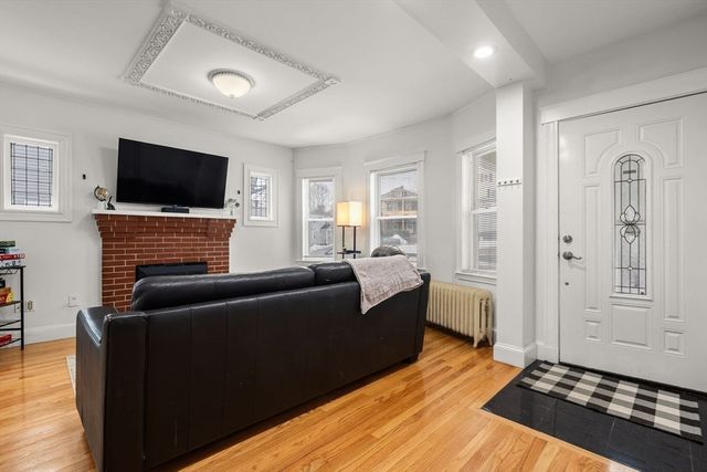 102 Montclair Ave 2, Quincy, MA 02171