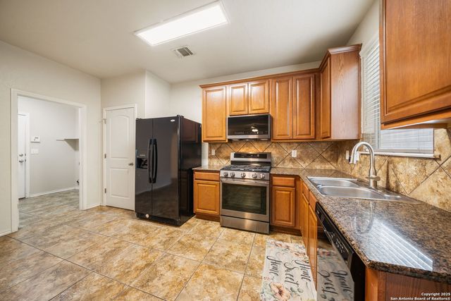 10713 Gemsbuck Lodge, San Antonio, TX 78245