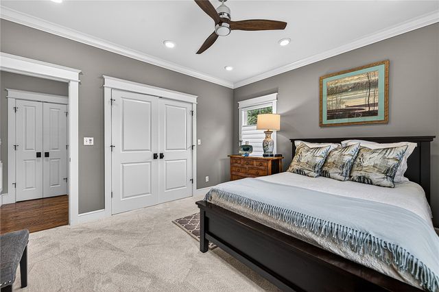 21249 Abberley Lane, Siloam Springs, AR 72761