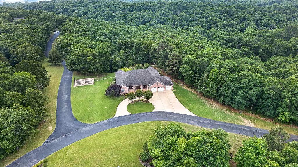 21249 Abberley Lane, Siloam Springs, AR 72761