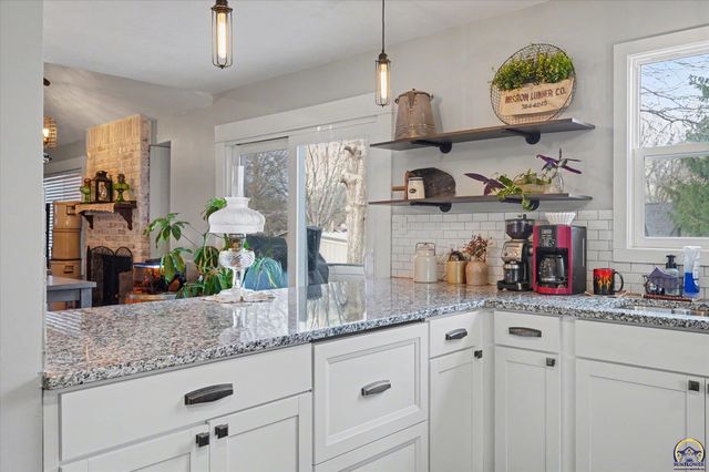 3712 Trail RD, Lawrence, KS 66049