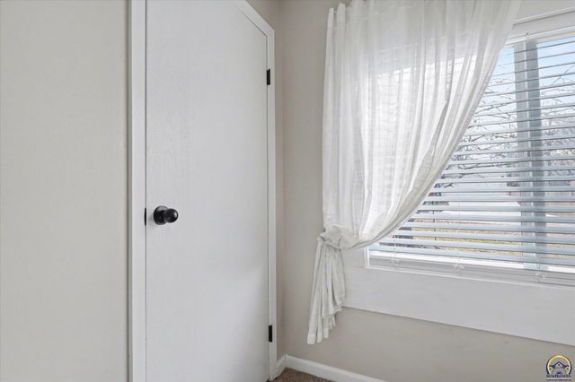 3712 Trail RD, Lawrence, KS 66049