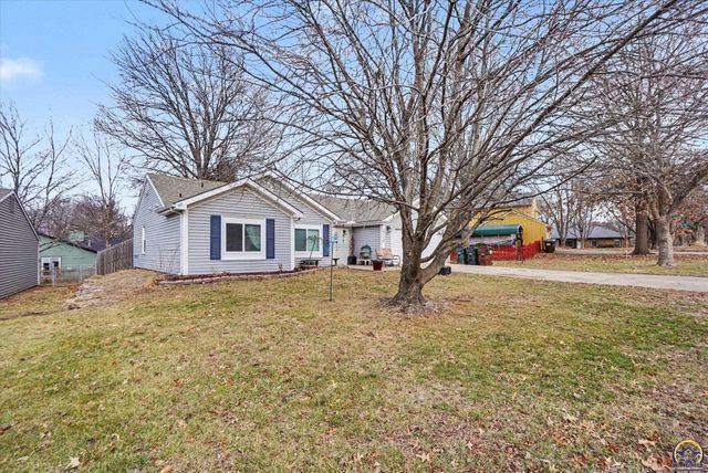 3712 Trail RD, Lawrence, KS 66049