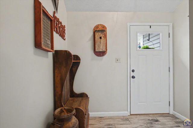 3712 Trail RD, Lawrence, KS 66049