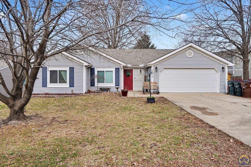 3712 Trail RD, Lawrence, KS 66049