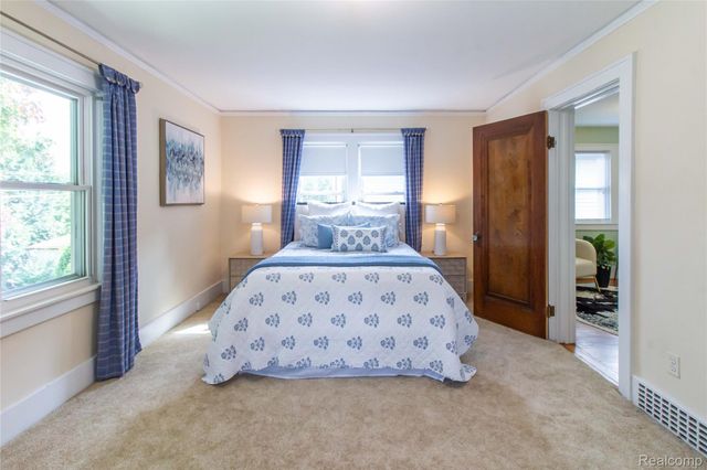 1037 Longfellow Avenue, Royal Oak, MI 48067