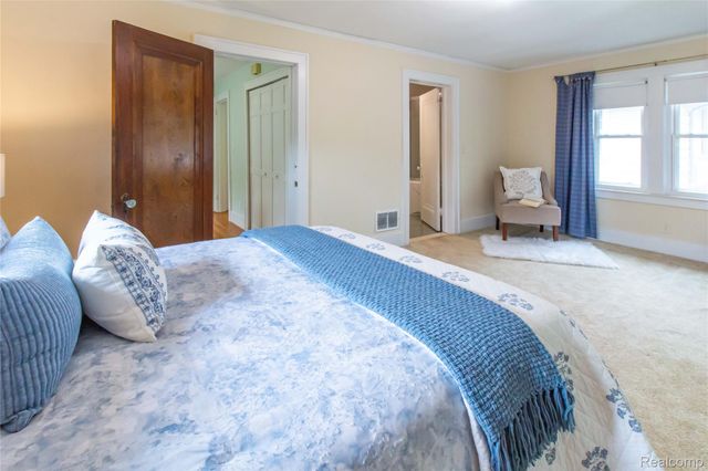 1037 Longfellow Avenue, Royal Oak, MI 48067