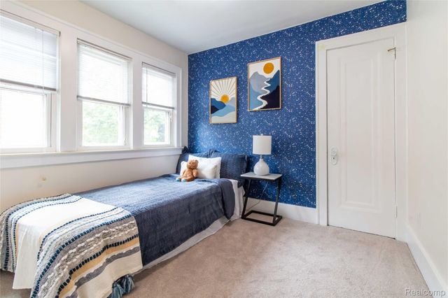 1037 Longfellow Avenue, Royal Oak, MI 48067