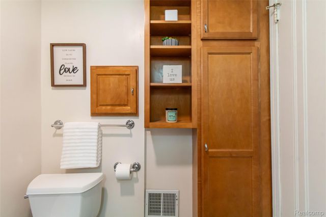 1037 Longfellow Avenue, Royal Oak, MI 48067