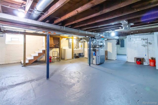 1037 Longfellow Avenue, Royal Oak, MI 48067