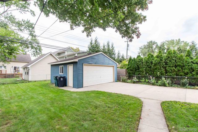 1037 Longfellow Avenue, Royal Oak, MI 48067