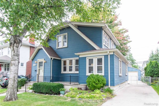1037 Longfellow Avenue, Royal Oak, MI 48067
