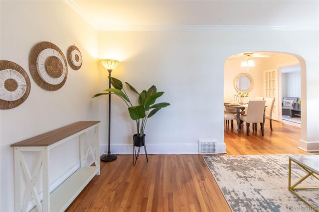 1037 Longfellow Avenue, Royal Oak, MI 48067