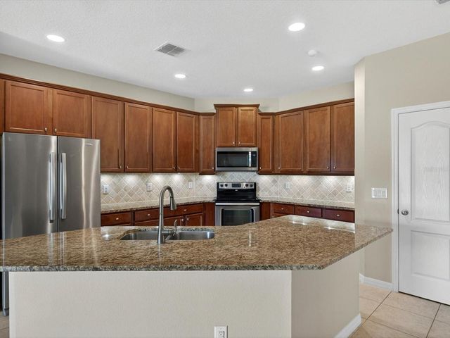 1822 TROPHY BASS WAY, Kissimmee, FL 34746