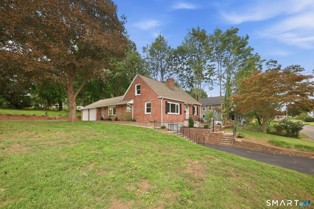 65 Highland Avenue, Middletown, CT 06457
