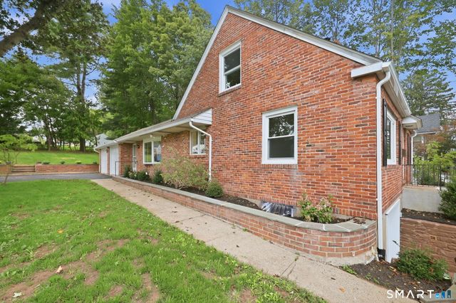 65 Highland Avenue, Middletown, CT 06457