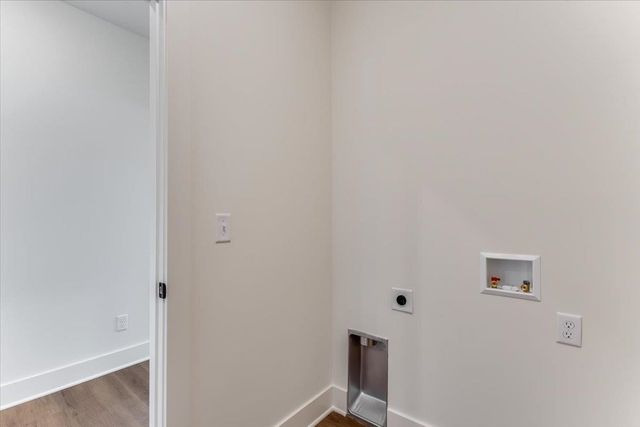 5570 Wandering Way, Maize, KS 67101