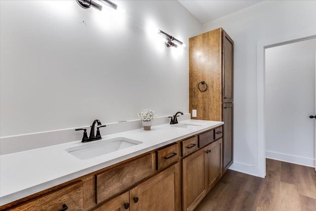 5570 Wandering Way, Maize, KS 67101