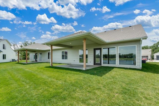 5570 Wandering Way, Maize, KS 67101