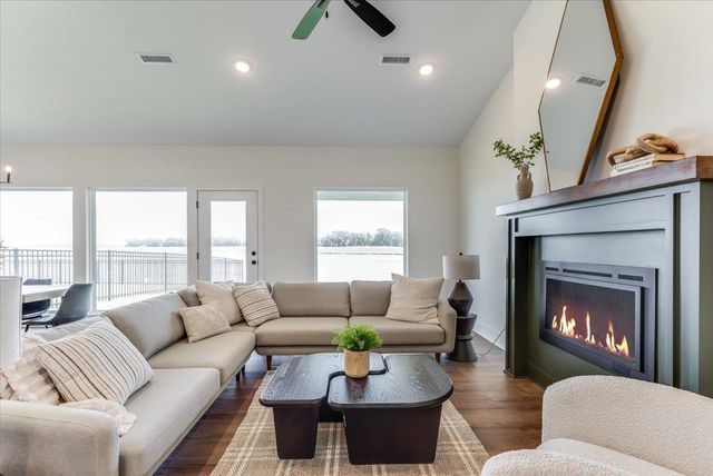 5570 Wandering Way, Maize, KS 67101