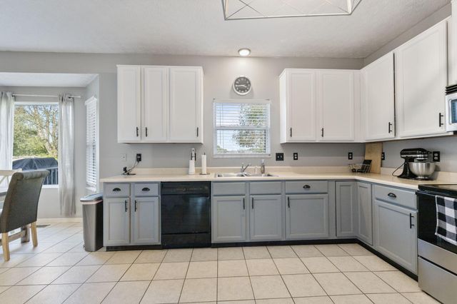 730 Montmorency Drive E, Pickerington, OH 43147