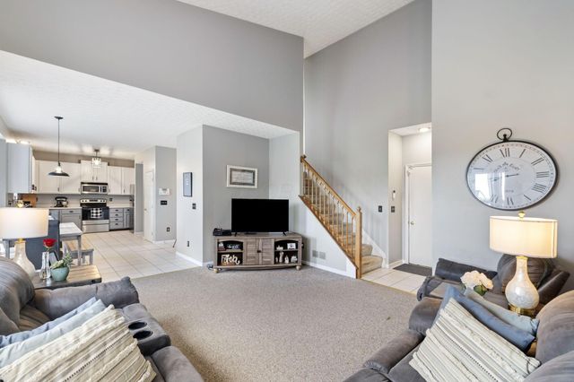 730 Montmorency Drive E, Pickerington, OH 43147