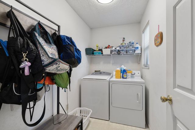 730 Montmorency Drive E, Pickerington, OH 43147