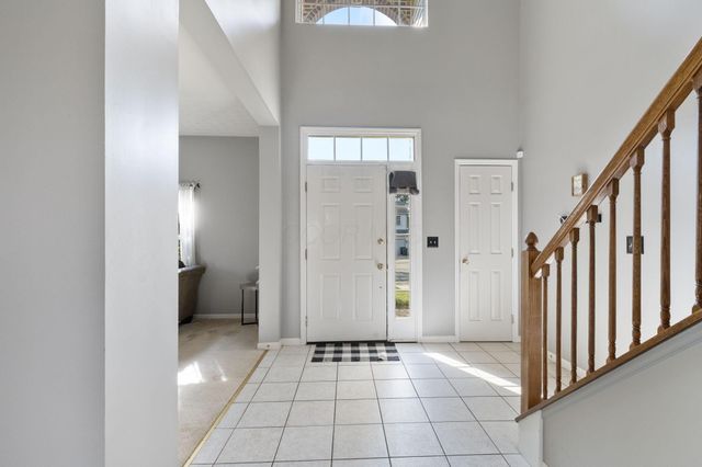 730 Montmorency Drive E, Pickerington, OH 43147