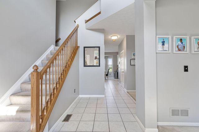 730 Montmorency Drive E, Pickerington, OH 43147