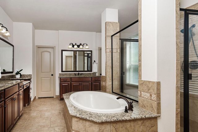 146 Hearthshire Circle, The Woodlands, TX 77354