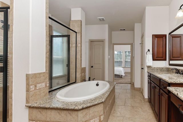 146 Hearthshire Circle, The Woodlands, TX 77354