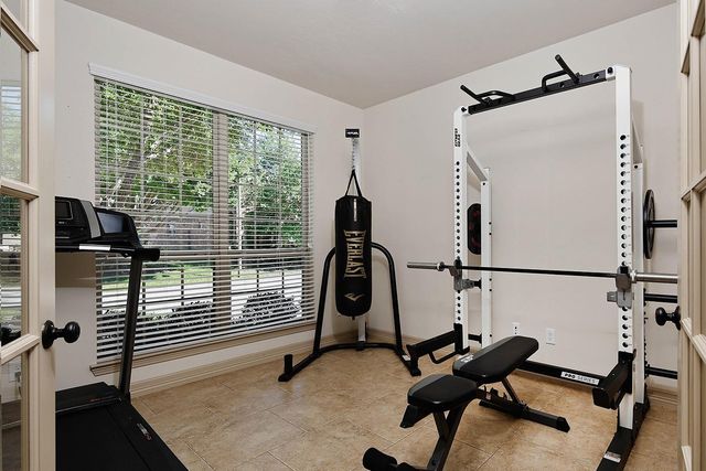 146 Hearthshire Circle, The Woodlands, TX 77354