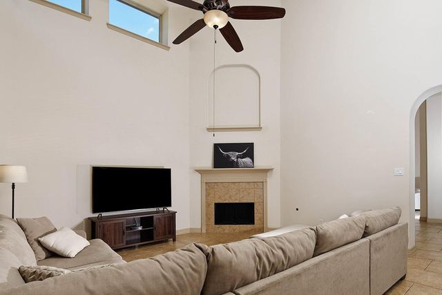 146 Hearthshire Circle, The Woodlands, TX 77354