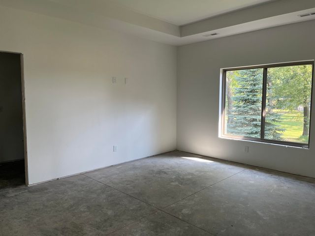 1789-1 Golf Course Boulevard, Independence, IA 50644