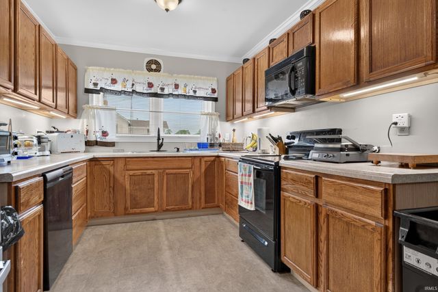 730 Walnut Street, Dayton, IN 47941