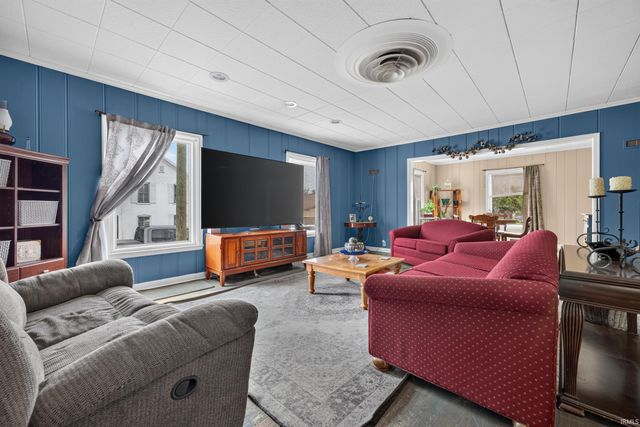 730 Walnut Street, Dayton, IN 47941