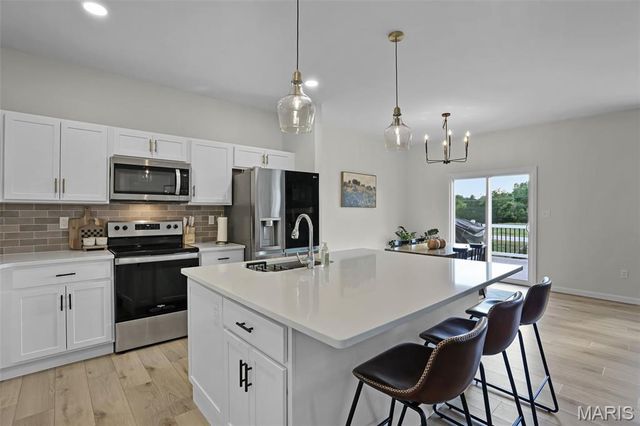 2301 Peyton's Place, Washington, MO 63090