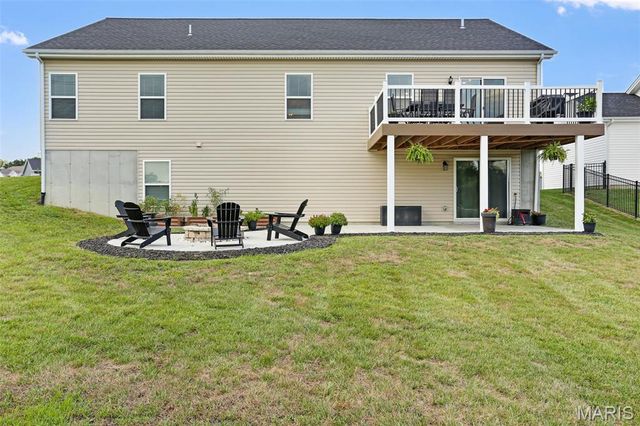 2301 Peyton's Place, Washington, MO 63090