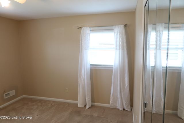 3503 Fernheather Dr, Louisville, KY 40216